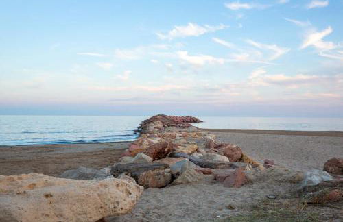 Apartamento en complejo residencial con piscina y garaje a 100m del mar - Foto 11