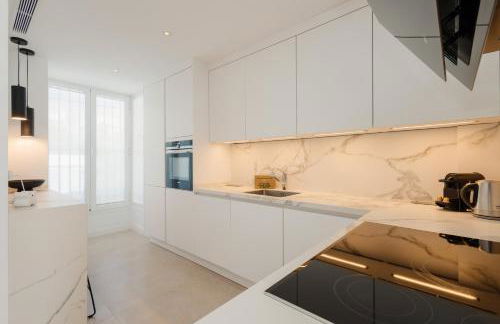 Holiday Home next to the beach, with private terrace, BBQ and incredible sea-view solarium - Photo 11