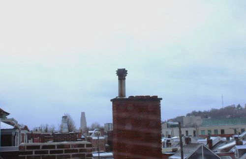 Steps Away From Hospital - 2 Queen Bed - City View - Foto 20