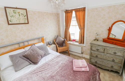 Castle School House - Photo 16