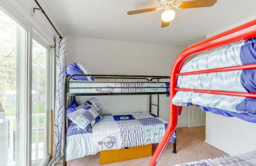 Balcony and Fire Pit Home on Lake of Ozarks! - Foto 22