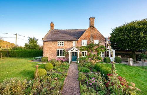 Wheelwrights Cottage - Photo 2