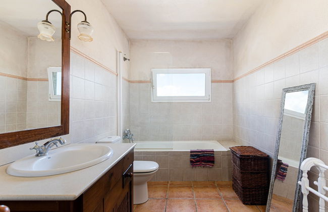 Holiday Home Near Maria de la Salut Town - Photo 29