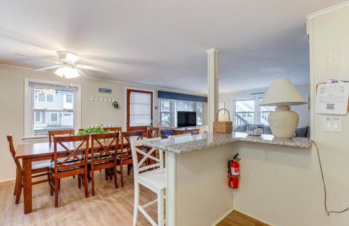 Pet-Friendly Long Beach Island Home Walk to Beach - Foto 11