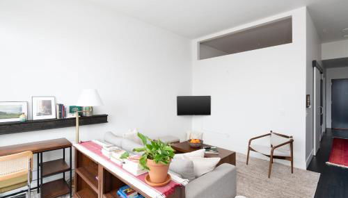 Modern 1BR Apt with Rooftop, Gym, and Parking - Foto 3