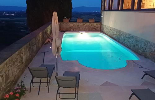 TUSCANFLAT Castle - Photo 18