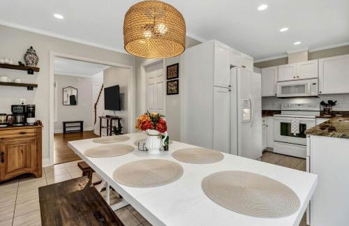 Spacious Mountain Retreat with Bonus Game Room Near Asheville, Barnardsville, NC - Foto 38