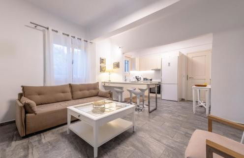 Chrisi Holiday Home - 500 sqm Private Gardens & Nature View - 300m by the sea - Photo 20