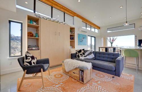 Luxe, Modern Studio with Sweeping City Views! - Foto 4