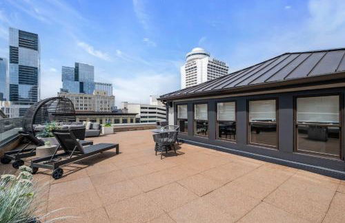 Skyline Suite with Penthouse & Rooftop Deck 6BR by Maddox Hotel - Foto 58