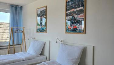 APARTMENT PD23 ALTE FEUERWACHE I Ganze Wohnung I 5 Einzelbetten I 3 Zimmer I 3min CityHospital I 50m Supermarkt I Küche I SmartTV - Foto 2