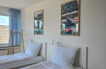 APARTMENT PD23 ALTE FEUERWACHE I Ganze Wohnung I 5 Einzelbetten I 3 Zimmer I 3min CityHospital I 50m Supermarkt I Küche I SmartTV - Foto 2