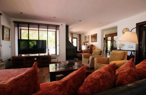 TESS Villa Los Monteros - Photo 9