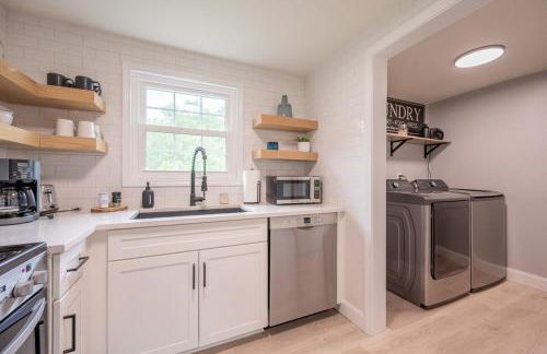 Modern Home 2 Miles to Virginia Tech - Foto 10