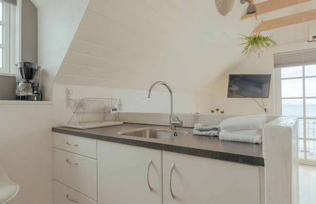 Unique Boathouse By The Foreshore | Sea View - Foto 7