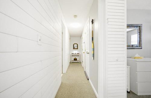 Ocean Breeze-8min Walk to Beach - Foto 25