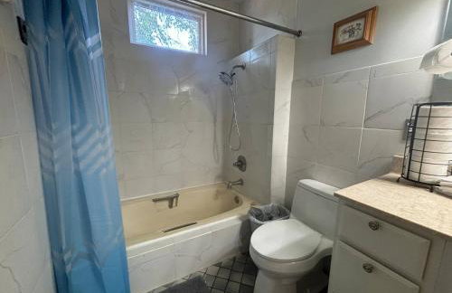 2BR 1st floor suite close to ISU - Foto 25