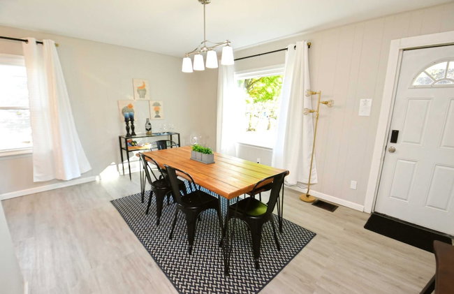 3 Blocks to Notre Dame 2 Bedroom 1 Bath Home 815 - Foto 15