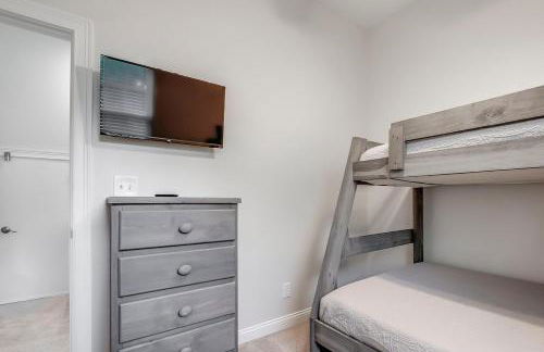 Relaxing Home with Hot Tub Near Expo Center and Downtown - Foto 12