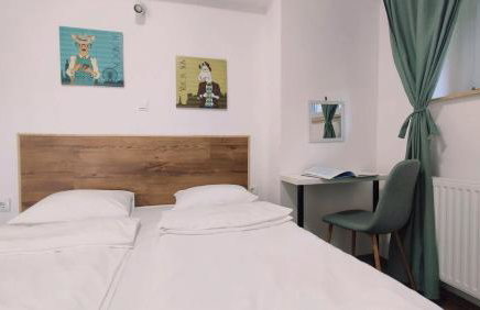 Garden View & private parking - Photo 22