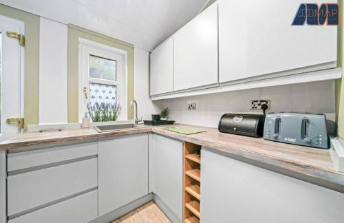 Historic 3 Bed Private Parking Nr Railway Station - Foto 44