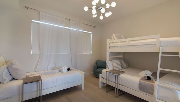 Luxurious Beach Retreat w/ Heated Pool&basketball - Foto 3, Habitación