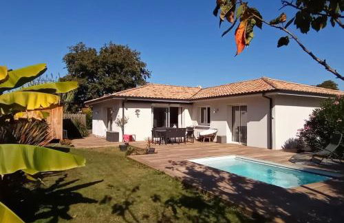 Villa Océan, environnement calme avec piscine chauffée 10 min de l'océan - Foto 1