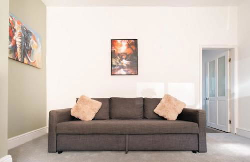 Stunning 6Bed Cottage in the Hills- Free Parking - Foto 15