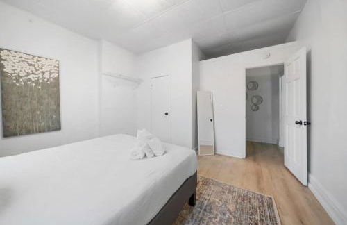 Cozy 1BR with Parking - Near UC, Zoo, Downtown - Foto 13