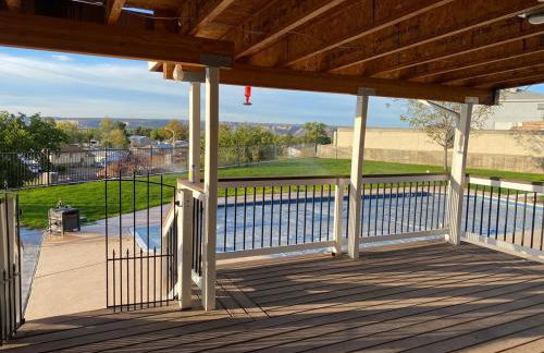 GREAT LOCATION! Beautiful city views! - Foto 15