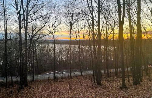 Cozy Log Cabin Near Ski Area and Lake including Hot Tub - Foto 9