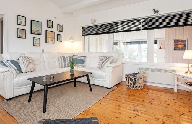 6 Person Holiday Home in Karrebaeksminde - Foto 8