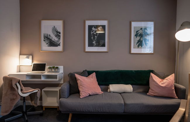 Town Street Apartment - Photo 18