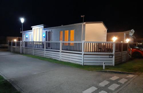 The Meadows New Beach Holiday Park - Photo 2