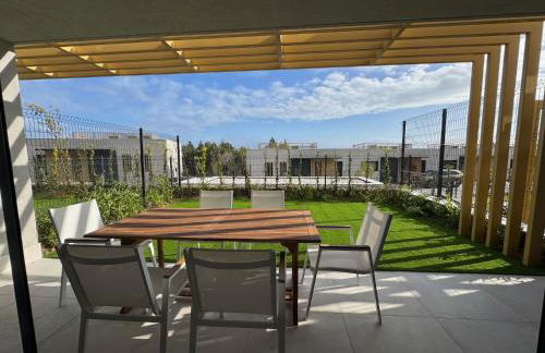 Spacious Beach House in Malaga-Cala de Mijas, amazing see view, 3 bedroom, garden & Common Pool - Photo 23