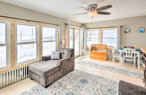 Lakefront Vacation Rental with Fire Pit and Dock! - Foto 6