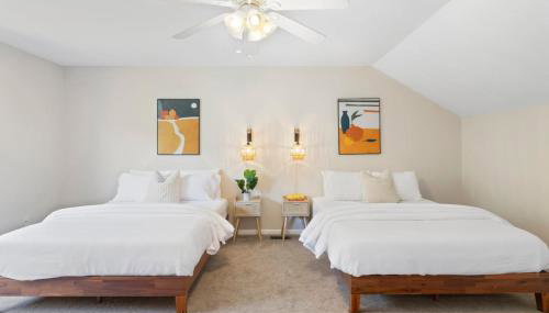 Quiet Suburban Home with Art Deco Flair - Foto 3