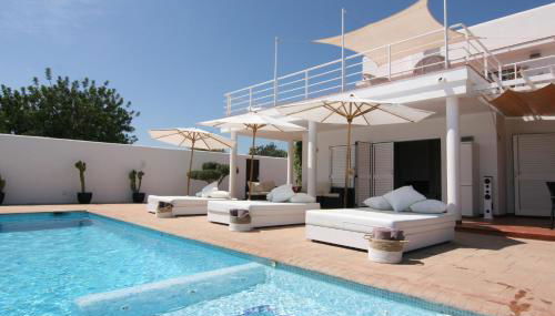 Villa Mara- Close Playa den Bossa beach - Foto 2, Garden