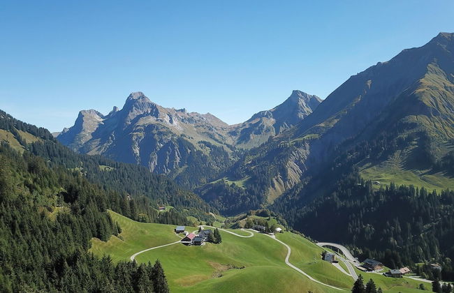 Apartment in Schrocken Near the ski Area - Photo 14