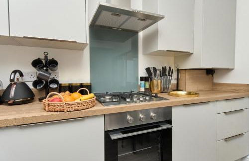 Bonchurch Court - A Stylish 3 Bed Apartment- Nr Ventnor with Large Outside Terrace & Parking - Dog Friendly - The Perfect Choice For Couples, Friends & Families - 5 Mins To Beach - Managed By Greenstay Serviced Accommodation - Foto 15