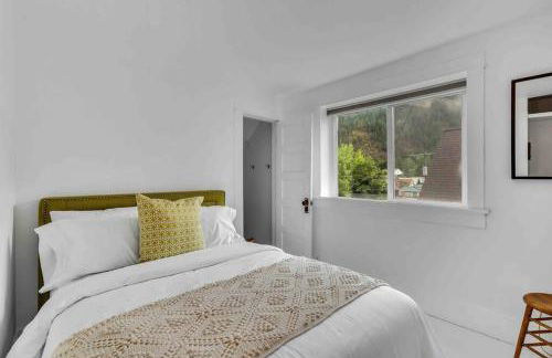 Where We Roam Log Cabin with Mountain Views - Foto 21