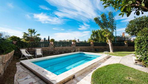 Queen Fabiola Villa, spacius home with private Pool in east Malaga - Photo 2, sunbed