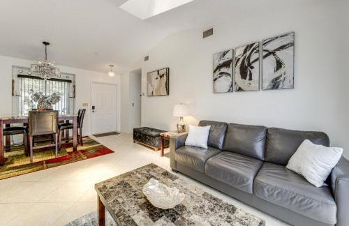 Screened Patio and Pool Boca Raton Retreat - Photo 4