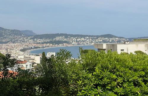 Spacieux appartement, Jardin, vue mer, calme - Photo 1