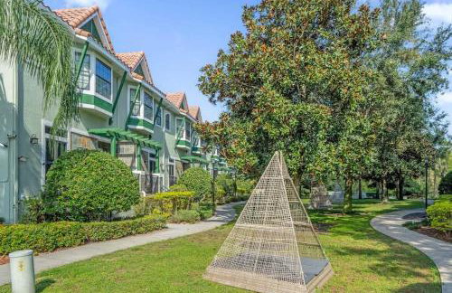 Sunny Summer Magic - Stay in TownHome by Disney - Foto 51
