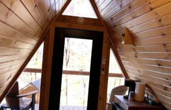 Romantic A-frame Cabin Ideal for Two by Tappan Lake in Ohio - Foto 5
