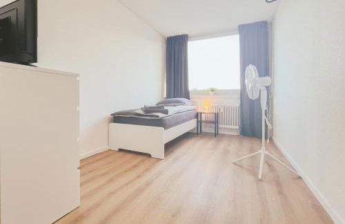 Home4Now DOR04 Monteursunterkunft in Dormagen I 3 Schlafzimmer für 6 Personen I Küche I Gäste WC I SmartTV I WiFi - Foto 2