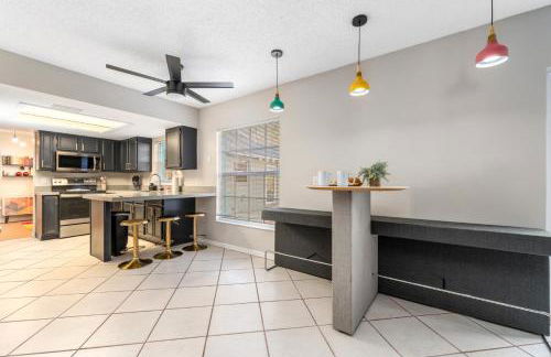 7 BR Heated Pool, Game Room, Theater, Sleeps 25 - Foto 37