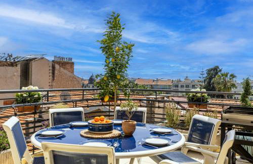 Luxurious penthouse, 2 bedroom suites, 3 spacious terraces, gorgeous views of mountains and sea, - Foto 22