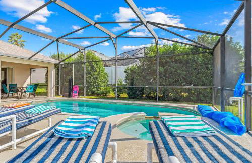 EXQUISITE VILLA - 2 Master Suites, Pool South and Spa, Gas BBQ, Game Room, WIFI - Foto 10